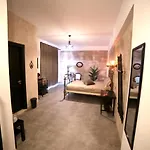 Imperial 4*