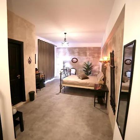 Imperial 4*